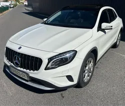 Mercedes GLA 200 essence boîte automatique 11/2014 225000km