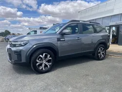 Dacia bigster 4x4 1.2 tce 130 ch expression -04/2025 - attelage - 8 700 km -