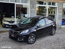 Peugeot 2008 1.2 PureTech Style