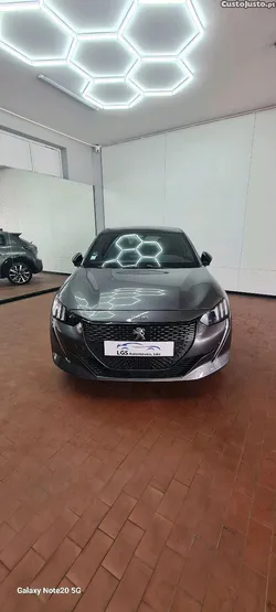 Peugeot 208 GT EAT8