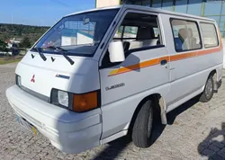Mitsubishi L300 9 Lugares Livrete Misto Mercadorias/Passageiros