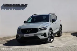 Volvo XC 40 2.0 B3 Plus Dark