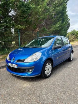 Renault Clio 3 1.4 essence pack Clim