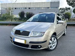 Skoda Fabia 1.2 A/C 1 Registo C/Novo