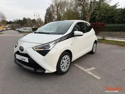 Toyota Aygo 1.0 VVTI 70 X-PLAY 2020