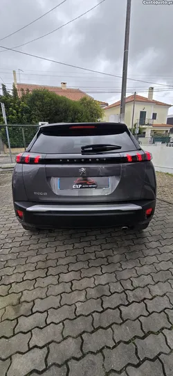 Peugeot 2008 1.5 BlueHDI EAT8 Automático