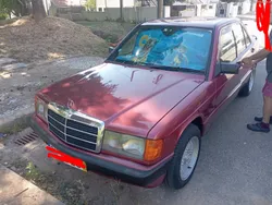 Mercedes-Benz 190 D caixa 4 velocidades