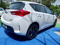 Toyota Auris 1.4 d4d 90cv diesel Nacional