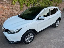 A SAISIR QASHQAI 1.6L DCI 130CH. 4WD ALL MODE(4 roues motrices) CONNECT EDITON(toit panoramique en verre)(caméra de recul) suivi NISSAN