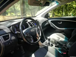 Hyundai i30 1.6 CRDI BLUE COMFORT J16 110CV Nacional