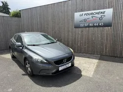 Volvo V40 CROSS COUNTRY D2 115CH START&STOP MOMENTUM