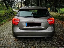 Mercedes-Benz A 200 CDI 136cv (Motor Mercedes) - JANTE 18" - GPS - Camara marcha trás - Garantia