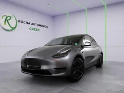 Tesla Model Y RWD