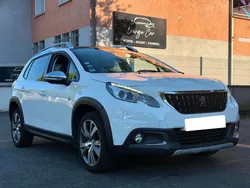 PEUGEOT 2008 1.2 PureTech 110ch SS BVM5 Crossway /Toit panoramique / Entretiens complets