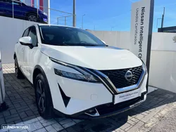 Nissan Qashqai 1.3 DIG-T N-Connecta LED Xtronic