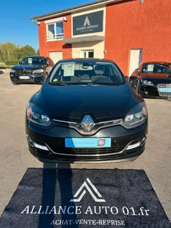 Renault Mégane III Coupé dCi 130 Energy Bose – GPS R-Link / Caméra de recul / Toit panoramique / Jantes 17’’ / Bluetooth / Pack Bose