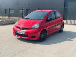 TOYOTA AYGO 1.0 CONFORT - 2010 - 172 000 km - Moteur à chaîne - Garantie 3 mois - Idéal jeune permis