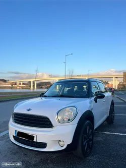 MINI Countryman One D