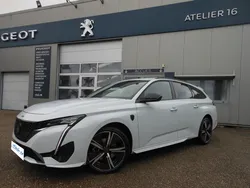 Peugeot 308 SW GT blanc okenite 130 Ch BVA