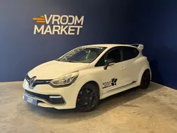 Clio 4 RS 1.6 200ch - Garantie 12 mois - Boite Auto - Suivi Complet