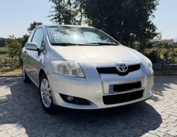 Toyota Auris 1.4 D4D um dono revisões na marca