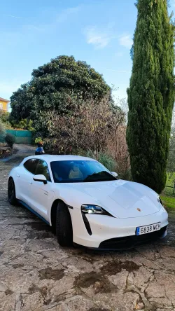 PORSCHE Taycan Sport Turismo