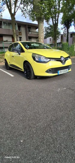 Renault clio 4 – 1.2 essence – 4 cv – 11/2012 – 150 000 km - distribution neuve