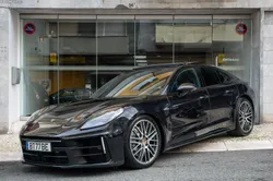 Porsche Panamera 4 E-Hybrid