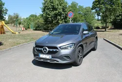 MERCEDES GLA 200 D 2,0 litres 150 cv boite automatique