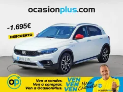 FIAT Tipo 1.5 Hybrid Red DCT