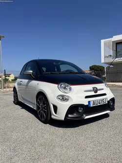 Abarth 595 Turismo Scorpione Black / Gara White