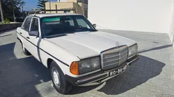 Mercedes-Benz 300 D