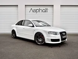 Audi RS4 B7 - V8 4.2L 420cv BVM