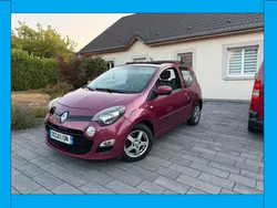 RENAULT TWINGO TOIT OUVRANT SERIE SPECIAL 1.2 i 75 CH * 104 000 KM * CLIM / TOIT OUVRANT / REGULATEUR / BLUETOOTH / ANNEE 06/2012/ REVISION NEUF / KIT DISTRIBUTION NEUF / VEHICULE GARANTIE