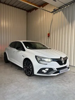 Renault mégane rs 280 edc6 4control rs monitor/ son bose/ apple carplay/ park pilot carnet complet renault française pas de malus jamais accidentée garantie