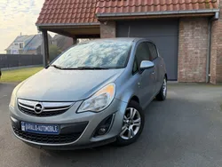 Opel corsa 1.2 i 85 ch 150e anniversaire année 2012
