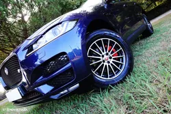 Jaguar F-Pace 2.0 i4D R-Sport Aut.
