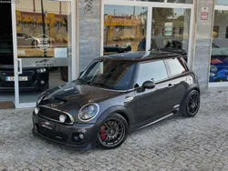 MINI Cooper John Cooper Works