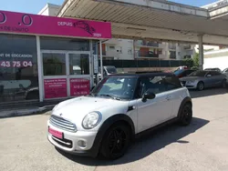 Mini Cooper D 112 cv Red Hot Chili " Radars+Toit ouvrant " 5 portes