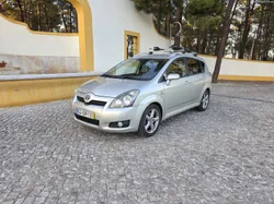 Toyota Corolla Verso 2.2 D-CAT 177CV NACIONAL 7 lugares