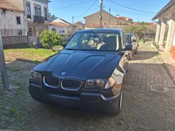 BMW X3 2.0 Diesel - Tração total nas 4 Rodas