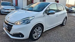 PEUGEOT 208 SIGNATURE 1.5L HDI 100 CH 1 ERE MAIN . Garantie 6 mois sur toute la france 🇫🇷