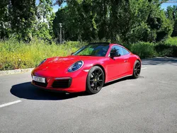 Porsche 911 Carrera 4
