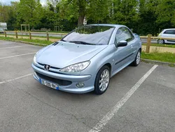 Peugeot 206 CC 2.0L 16s 136ch faible kilométrage, entretien à jour, excellent état