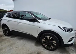 Opel Grandland X 1.2T 130cv