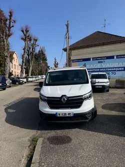 Renault trafic 2022 150cv boite automatique 84000km garantie 12 mois