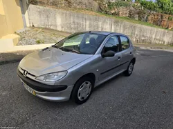 Peugeot 206 1.1