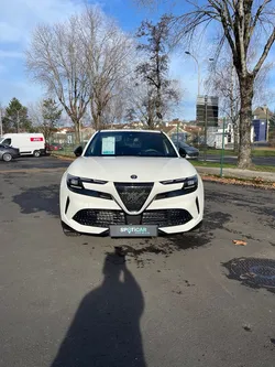 Junior ibrida pack techno 136cv
