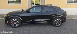 Ford Mustang Mach-E AWD PREMIUM
