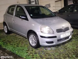 Toyota Yaris 1.0 Sol AC